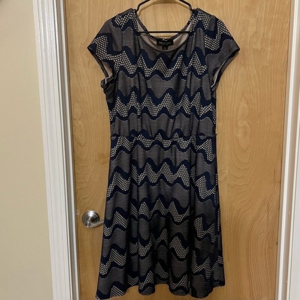Perceptions New York Navy Dress - Size 16 - EUC